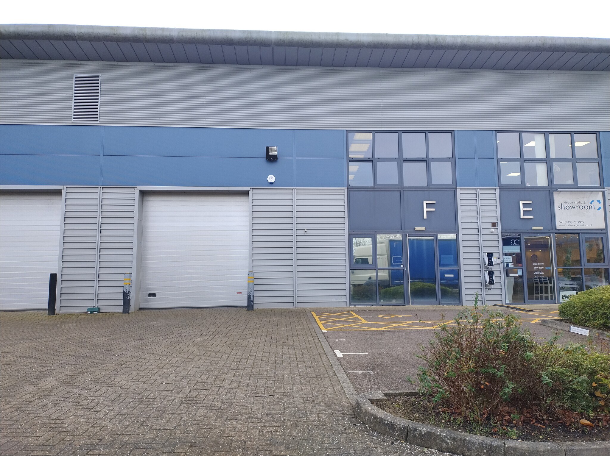 Unit F Gateway 1000, Whittle Way, Stevenage à louer Photo de l’immeuble– Image 1 sur 9