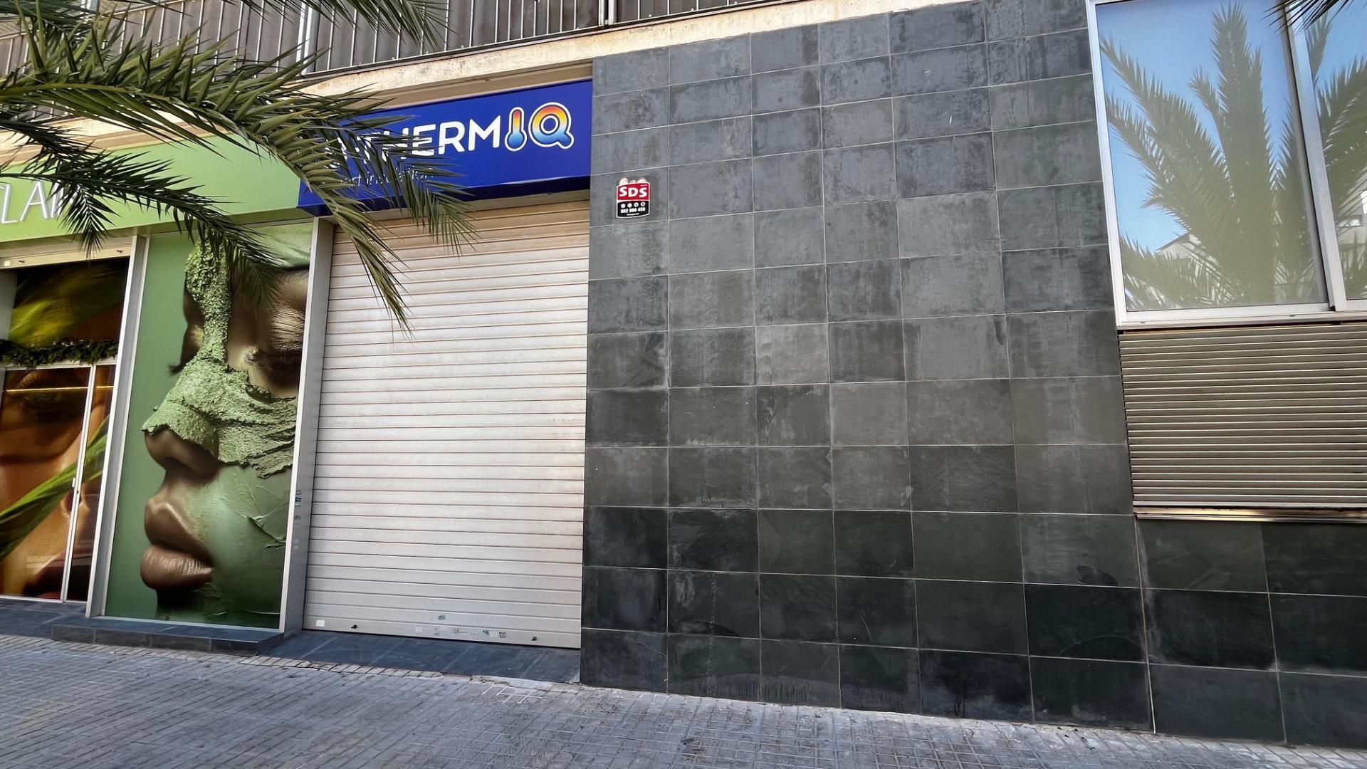 Carrer José Antonio Cañete Juárez, 8, Elche, Alicante à louer Photo principale– Image 1 sur 6