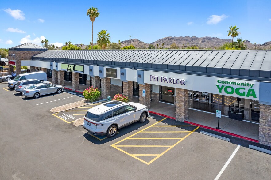 3375 E Shea Blvd, Phoenix, AZ à louer - Photo de l’immeuble – Image 2 sur 9
