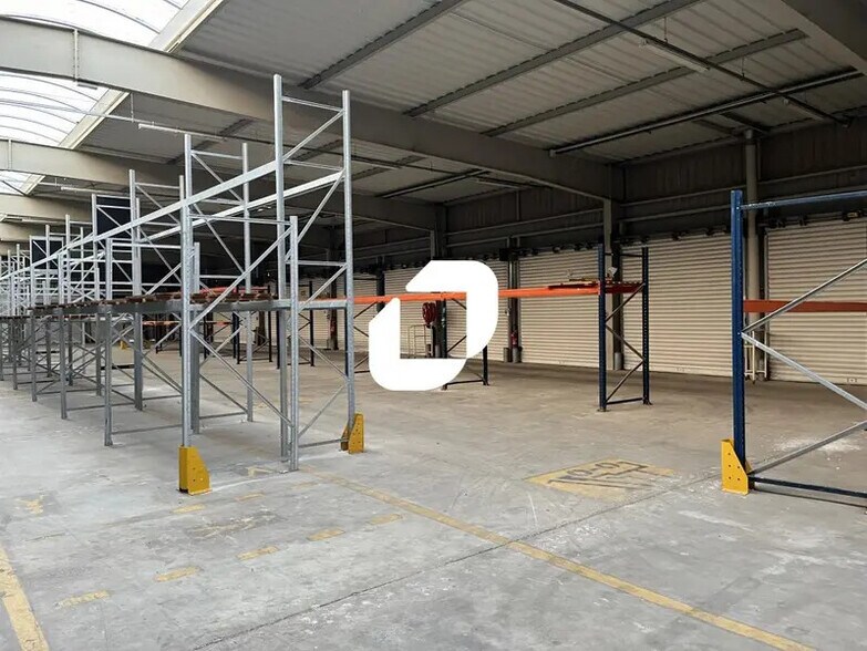 Industriel/Logistique dans Cuvilly à vendre - Photo intérieure – Image 3 sur 7