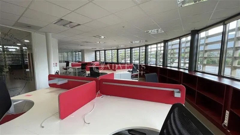Bureau dans Collégien à louer - Photo de l’immeuble – Image 1 sur 8