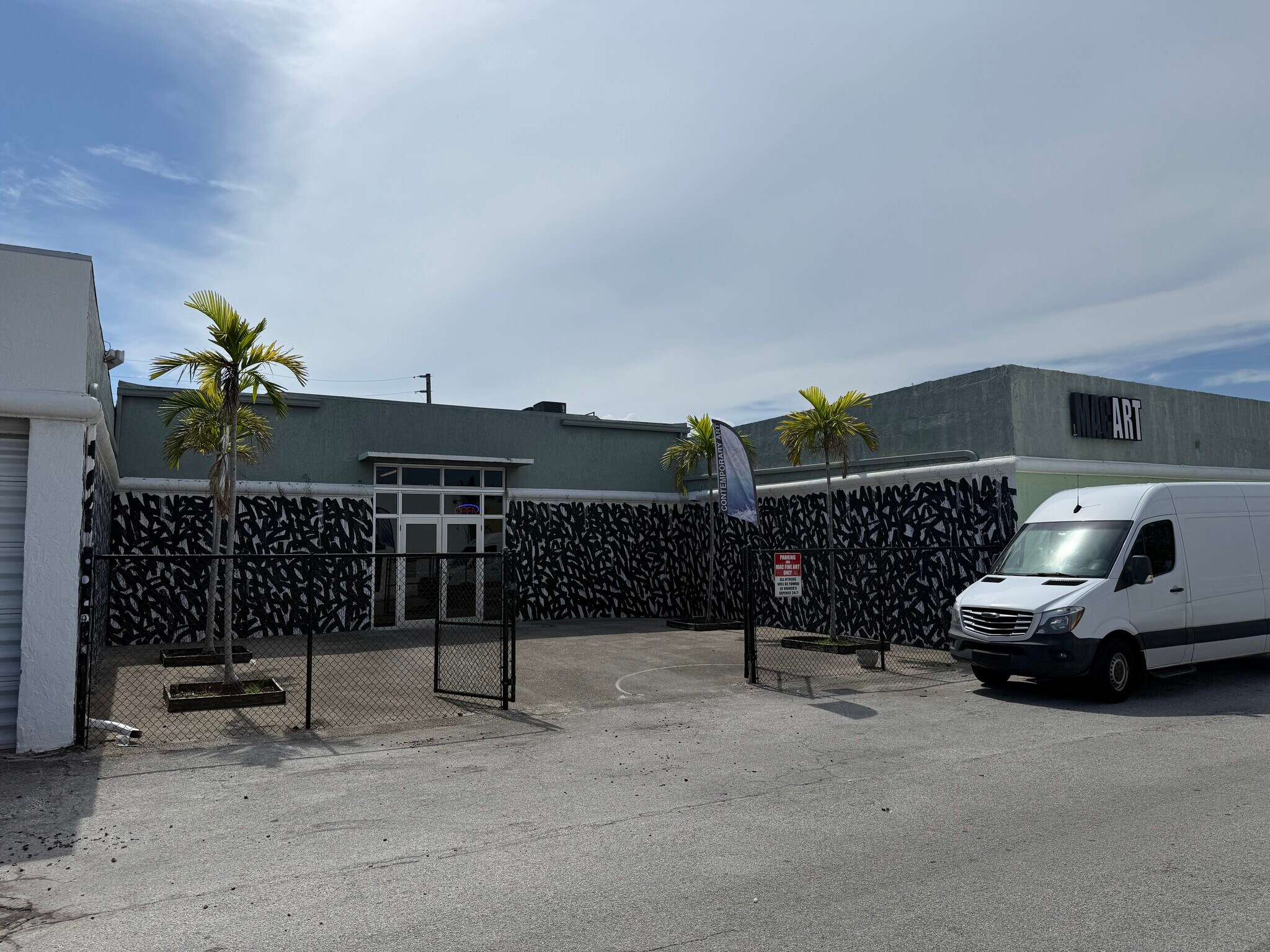 833 NE 4th Ave, Fort Lauderdale, FL à louer Photo de l’immeuble– Image 1 sur 9