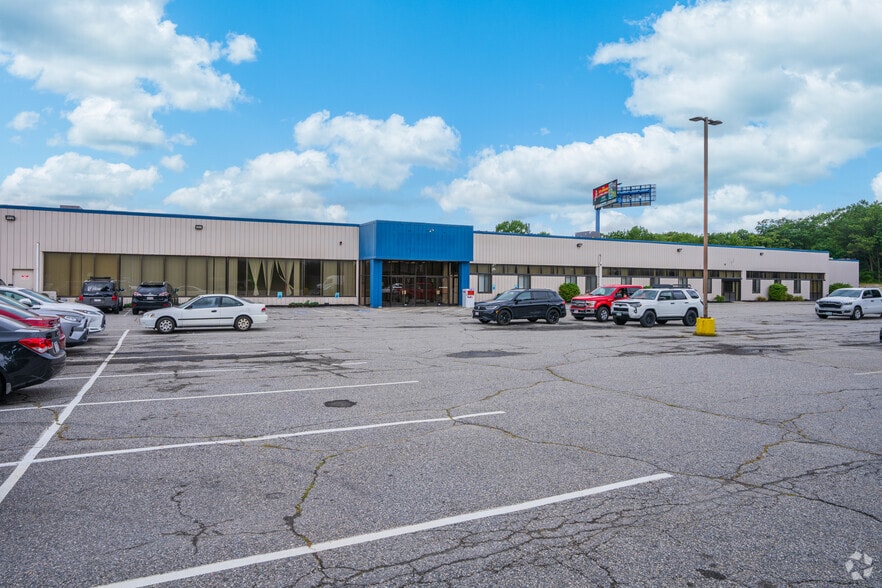 126 Merrimack St, Methuen, MA à louer - Photo de l’immeuble – Image 3 sur 21