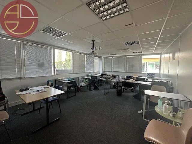 Plus de détails pour Bureau à vendre