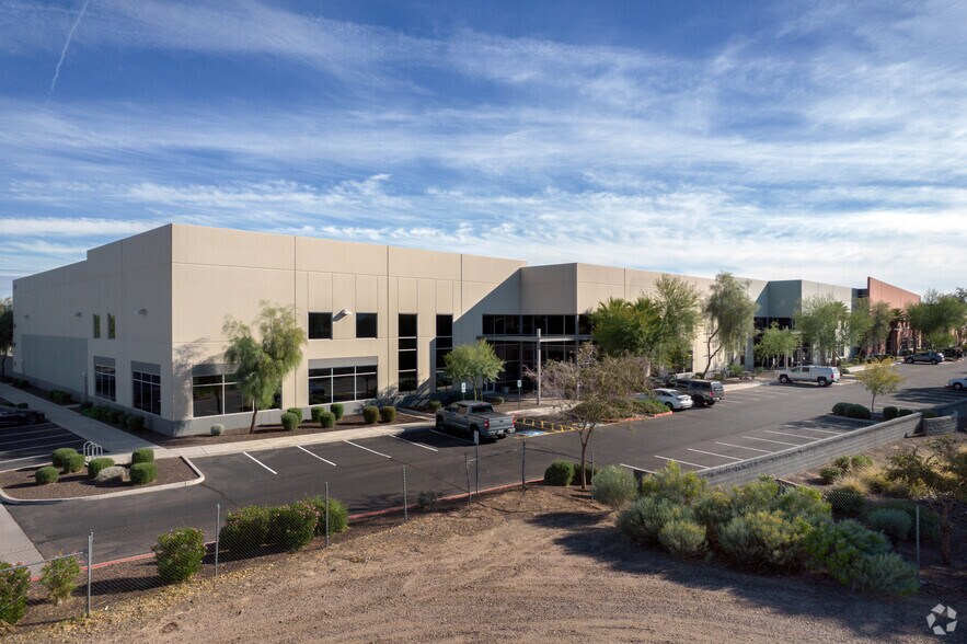 500 N 54th St, Chandler, AZ à louer - Photo de l’immeuble – Image 3 sur 18