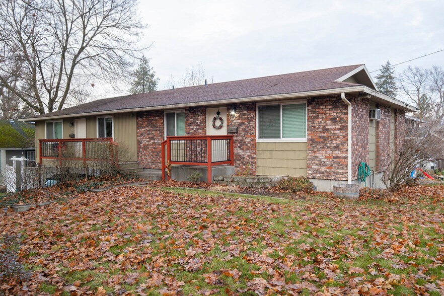 1723 E 13th Ave, Spokane, WA à vendre - Photo principale – Image 1 sur 14