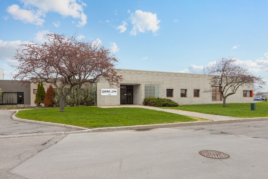 1011 Polytek St, Ottawa, ON à vendre - Photo de l’immeuble – Image 2 sur 25