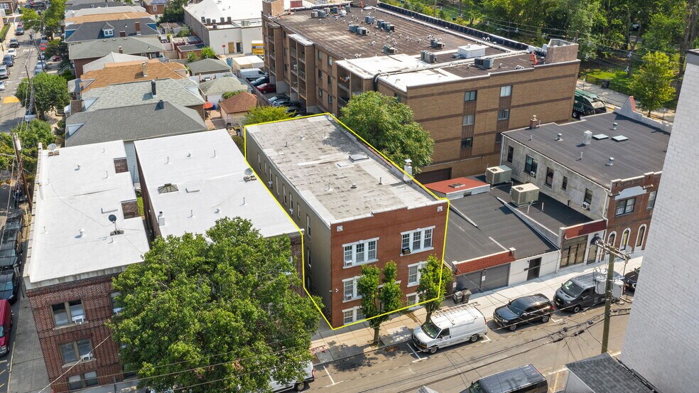 508 82nd St, North Bergen, NJ à vendre - Photo de l’immeuble – Image 3 sur 36