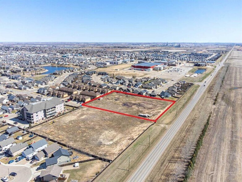 1307 53 Avenue, Lloydminster, AB à vendre - Photo de l’immeuble – Image 3 sur 5