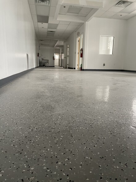 399 Main St, Lodi, NJ à louer - Photo intérieure – Image 2 sur 8