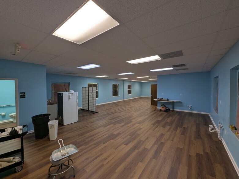 1710 36th St, Vero Beach, FL à louer - Photo de l’immeuble – Image 2 sur 8