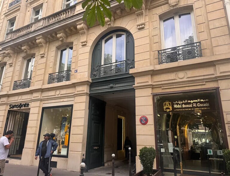 Bureau dans Paris à louer - Photo de l’immeuble – Image 1 sur 8