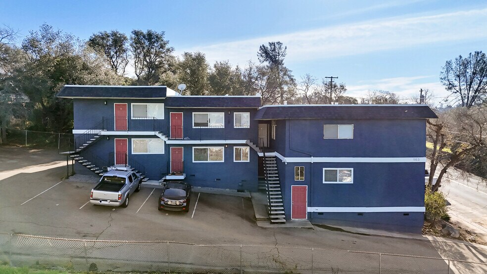 163 Pleasant Ave, Auburn, CA à vendre - Photo principale – Image 1 sur 45