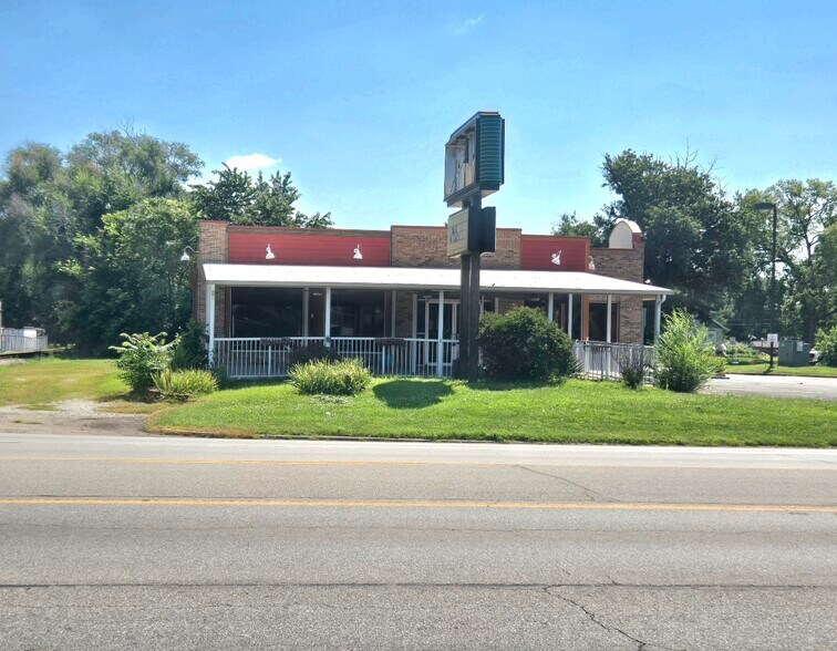 2750 S 3rd St, Terre Haute, IN à louer - Photo de l’immeuble – Image 3 sur 12