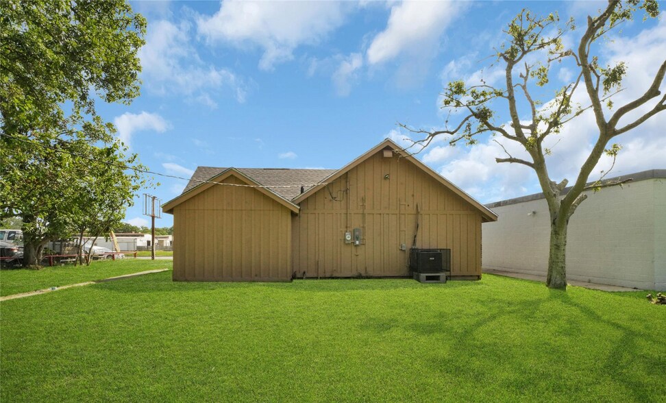 522 Highway 3, La Marque, TX à vendre - Photo de l’immeuble – Image 2 sur 22