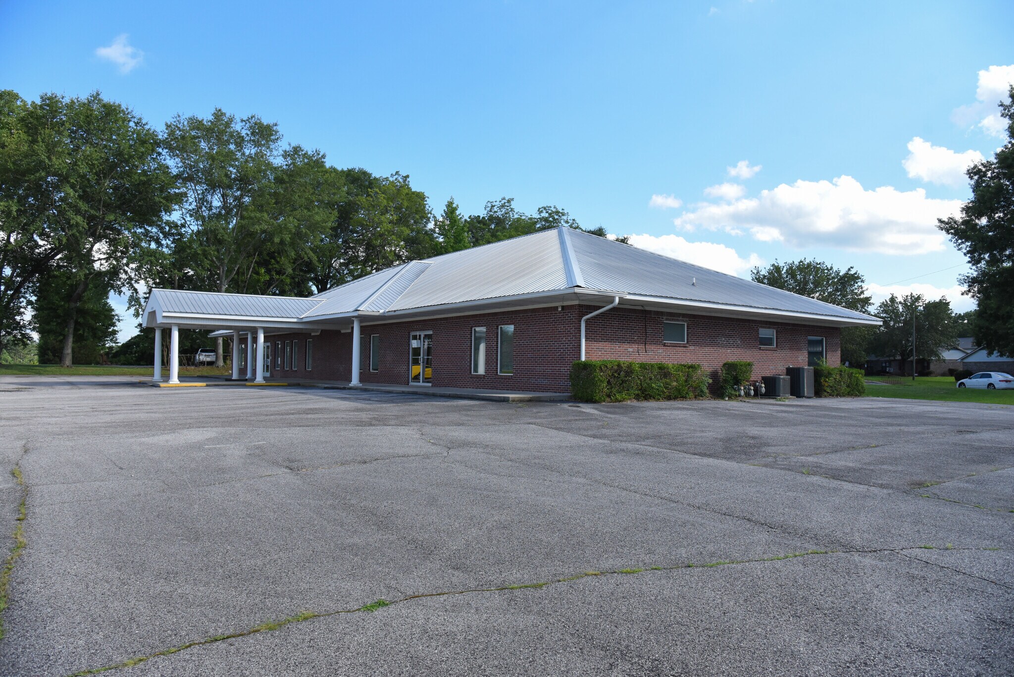 1635 Highway 31, Hartselle, AL à vendre Photo de l’immeuble– Image 1 sur 20