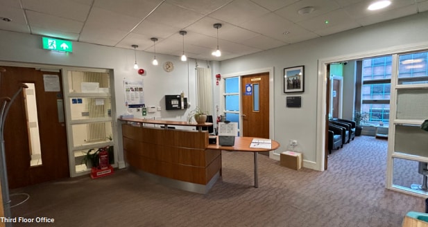 3 Glengall St, Belfast, CAT BT12 5AB - Lot Third -  - Photo intérieure - Image 1 of 5