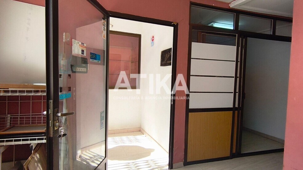 Local commercial dans València, Valencia à vendre - Photo de l’immeuble – Image 3 sur 7