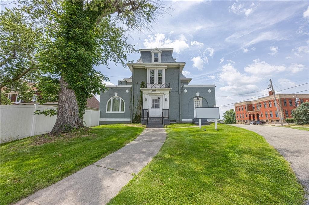 121 Ridge Ave, Washington, PA à vendre Photo principale– Image 1 sur 22