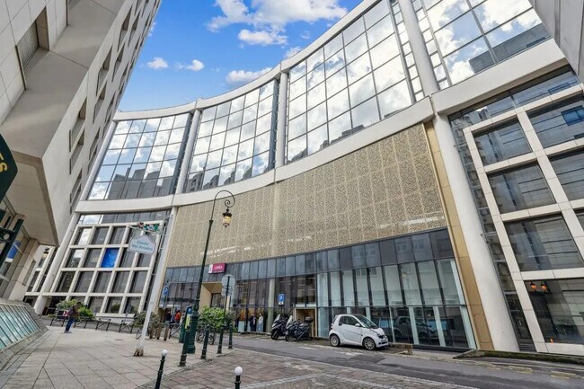 Plus de détails pour 1 Rue Du Général Leclerc, Puteaux - Bureau à louer