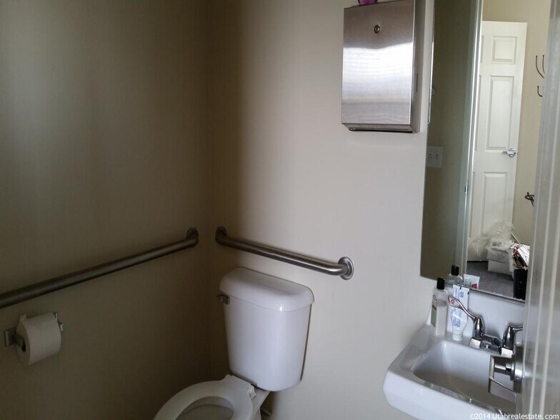 411-423 N Orem Blvd, Orem, UT à louer - Photo intérieure – Image 2 sur 62