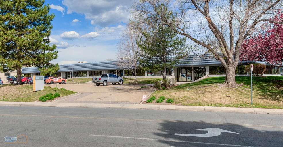 1860 Lefthand Cir, Longmont, CO à louer - Photo de l’immeuble – Image 2 sur 59