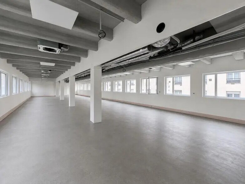 17 Rue Saint Michel, Lyon à vendre - Photo de l’immeuble – Image 2 sur 9