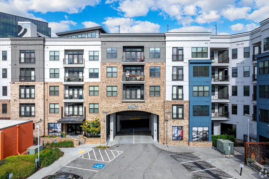 930 Howell Mill Rd NW, Atlanta, GA à louer - Photo de l’immeuble – Image 2 sur 58