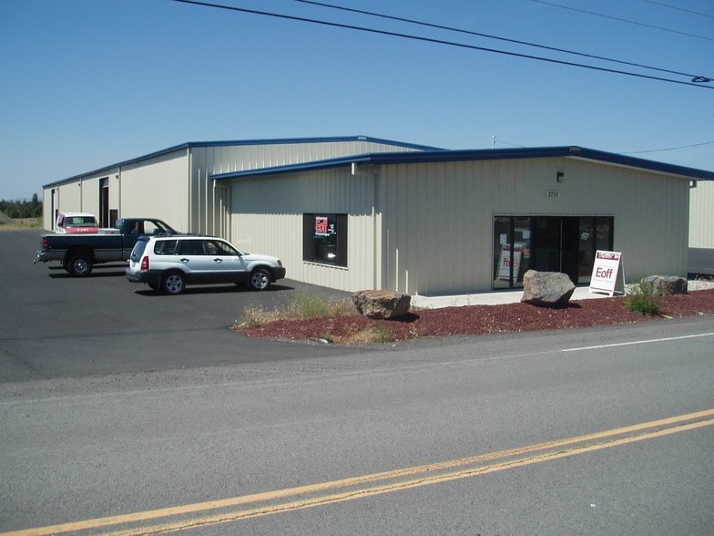 2739 SW High Desert Dr, Prineville, OR à vendre - Photo principale – Image 1 sur 10