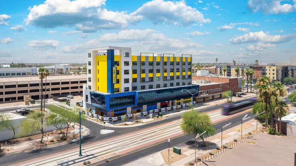 233 E Main St, Mesa, AZ à louer - Photo de l’immeuble – Image 2 sur 16