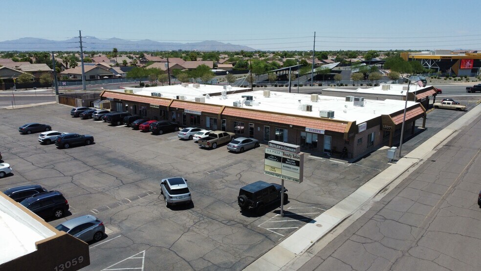 13065 W Grand Ave, Surprise, AZ à louer - Photo de l’immeuble – Image 3 sur 5