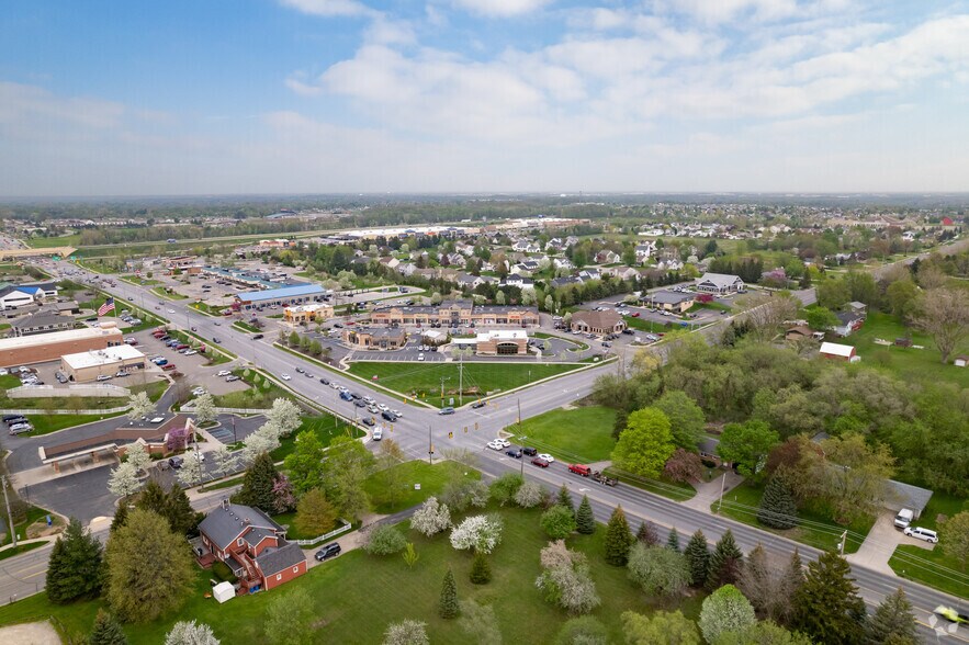 6750-6770 Kalamazoo Ave SE, Grand Rapids, MI à louer - Aérien – Image 3 sur 4