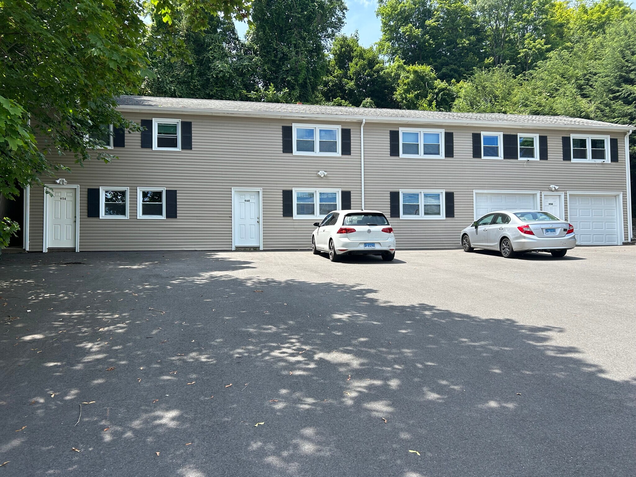 956 Main St, Watertown, CT à louer Photo de l’immeuble– Image 1 sur 2