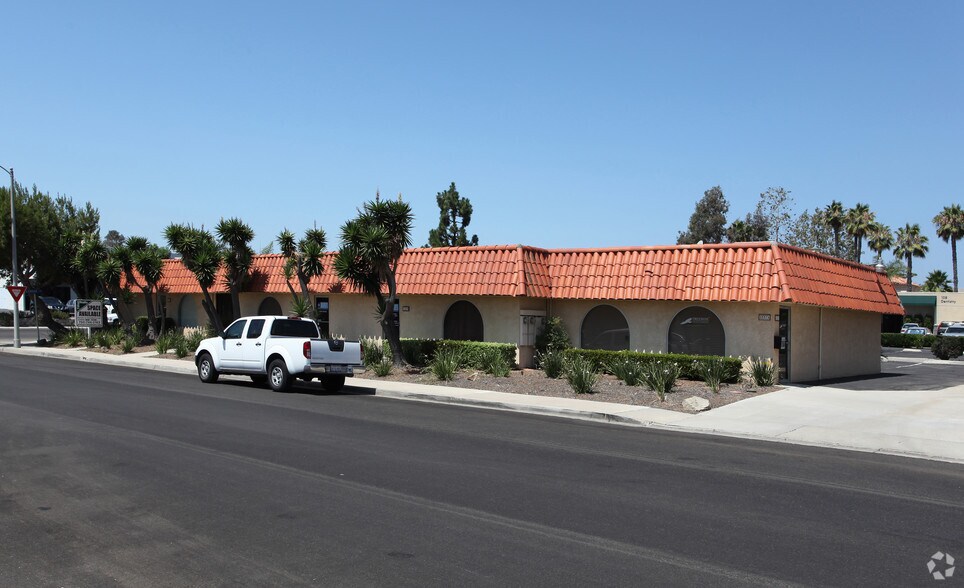 1554-1568 Creek St, San Marcos, CA à louer - Photo principale – Image 2 sur 6