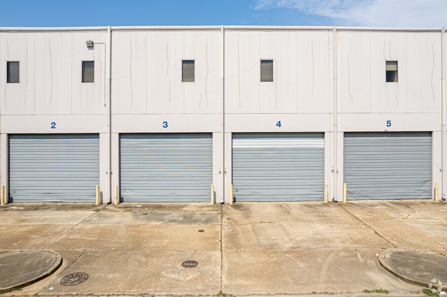 1000 Elmwood Park Blvd, Elmwood, LA à louer - Photo de l’immeuble – Image 3 sur 25