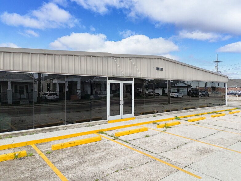 1120 Lafayette St, Gretna, LA à louer - Photo de l’immeuble – Image 2 sur 17