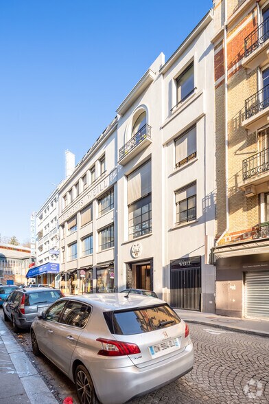 19 Rue Pierre Picard, Paris à louer - Photo de l’immeuble – Image 3 sur 4