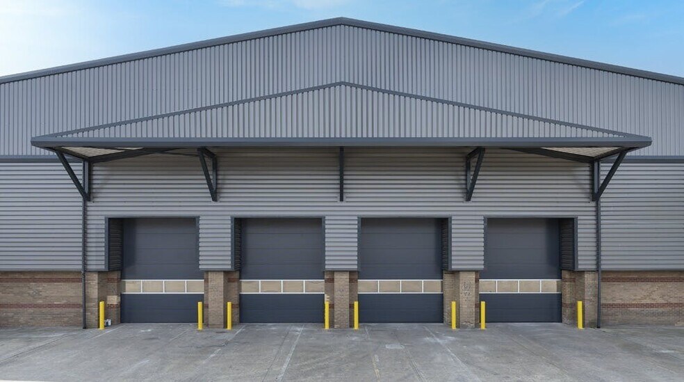 Weston Ave, Grays à louer - Photo de l’immeuble – Image 2 sur 12