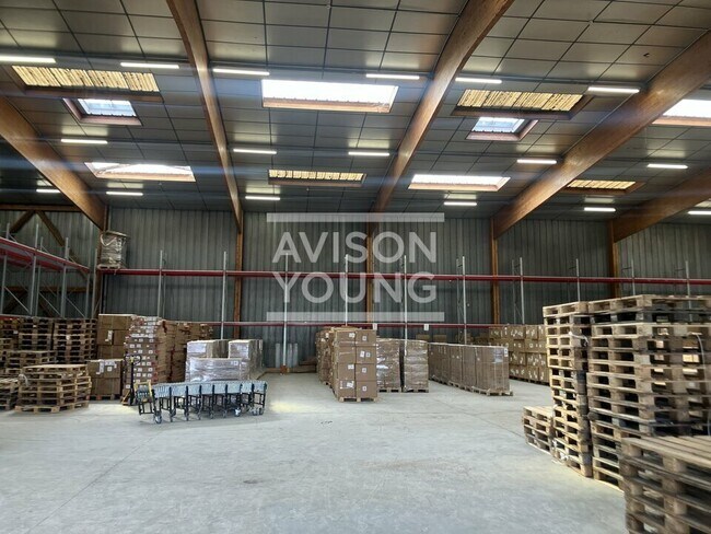 Plus de détails pour Industriel/Logistique à louer