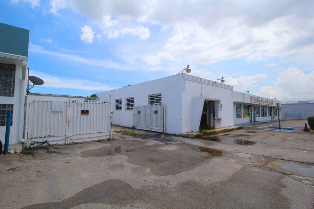 34 E 9th St, Hialeah, FL à louer Photo intérieure– Image 1 sur 17