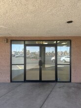 6110-6190 W Flamingo Rd, Las Vegas, NV à louer Photo intérieure– Image 1 sur 12
