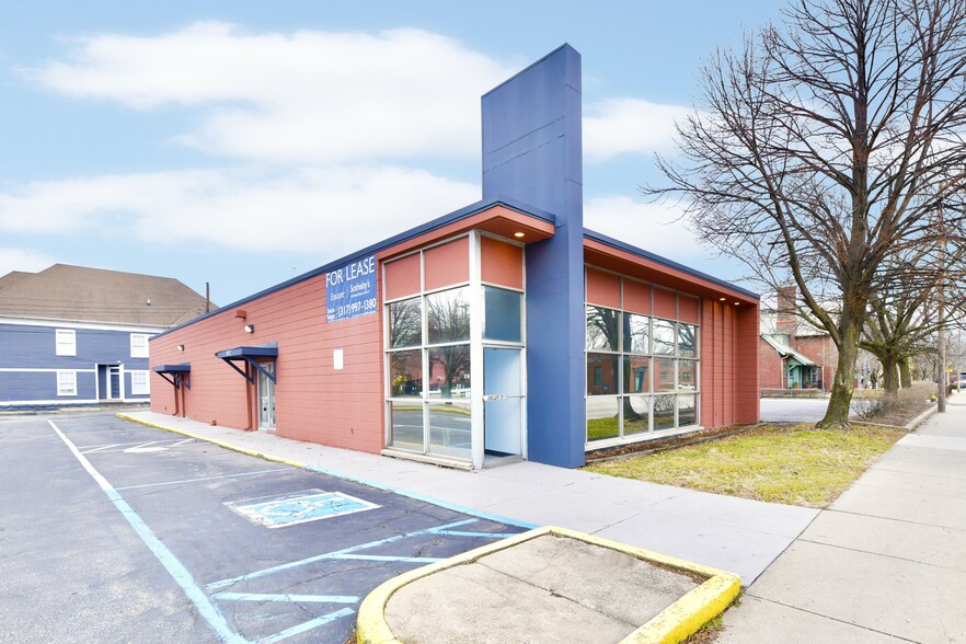 952 N Delaware St, Indianapolis, IN à louer - Photo de l’immeuble – Image 2 sur 12