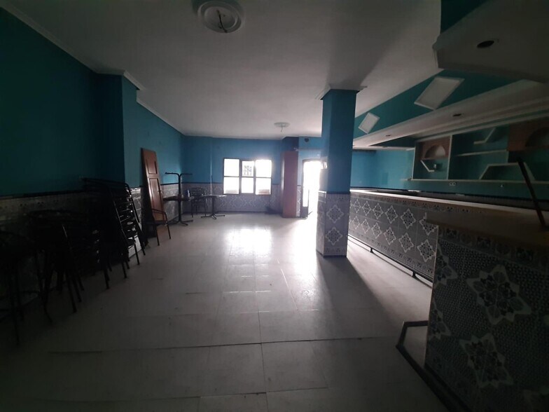 Local commercial dans Cáceres, Cáceres à vendre - Photo de l’immeuble – Image 2 sur 11