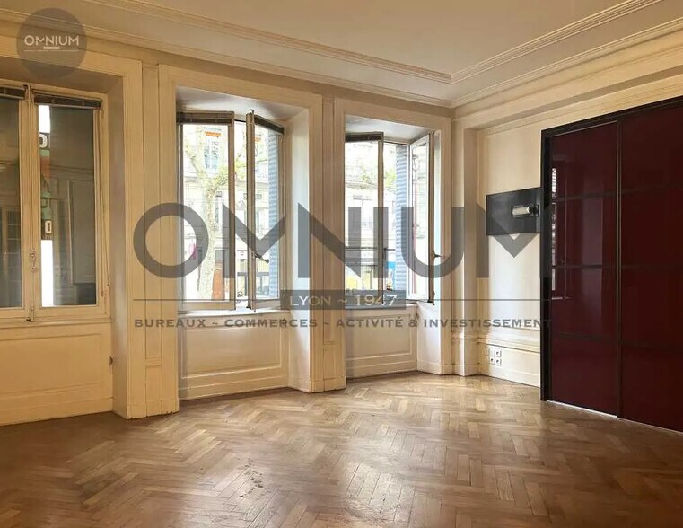Bureau dans Lyon à louer - Photo de l’immeuble – Image 1 sur 9