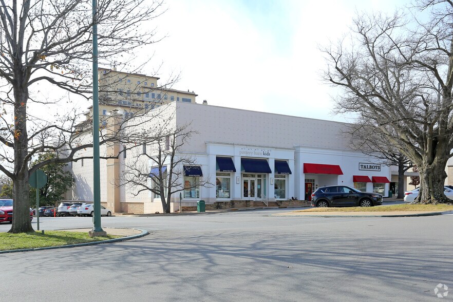 1700-1976 Utica Sq, Tulsa, OK à louer - Photo de l’immeuble – Image 3 sur 7