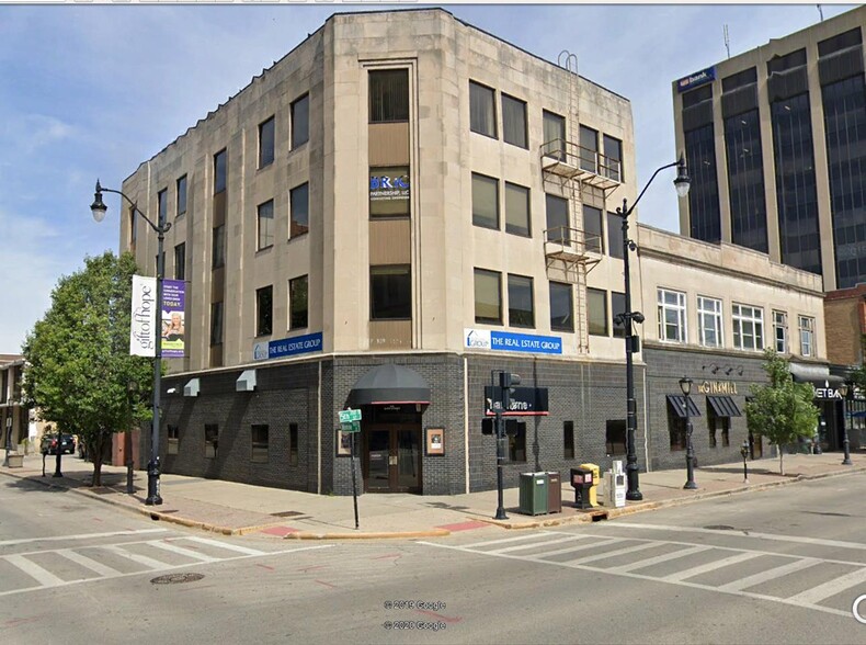 427 E Monroe St, Springfield, IL à louer - Photo de l’immeuble – Image 1 sur 2