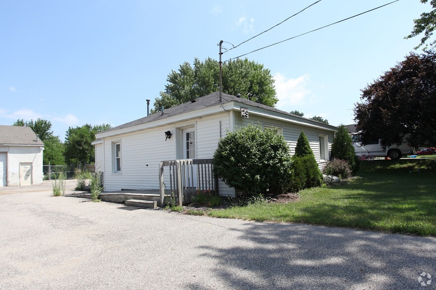 27 Sluyter St SE, Grand Rapids, MI à vendre - Photo principale – Image 1 sur 3