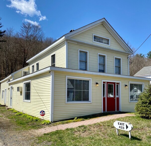 433 Main St, New Hartford, CT à louer - Photo de l’immeuble – Image 2 sur 20
