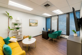 1 Lake Bellevue Dr, Bellevue, WA à louer Photo intérieure– Image 2 sur 8