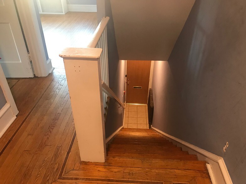 814 Garrett Rd, Millbourne, PA à vendre - Photo intérieure – Image 2 sur 30